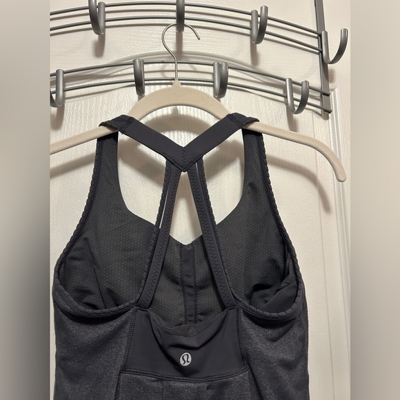 Lululemon"Power Technique Tank women’s size- 6 blue/gray yoga running - Picture 4 of 16